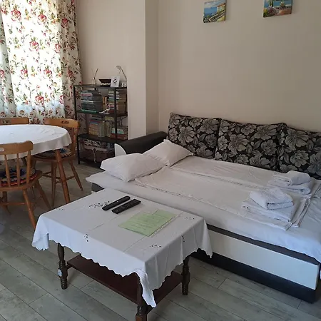 White Home-apartament Lejlighed Burgas City