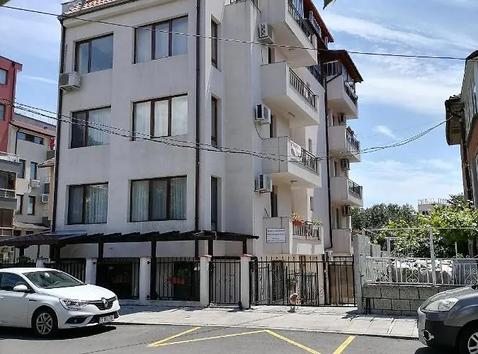 White Home-apartament Burgas City