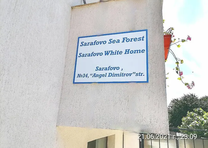 Апартамент White Home-apartament