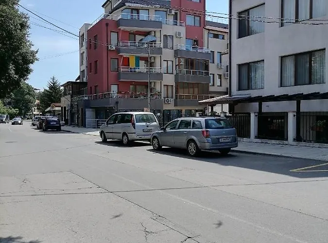 White Home-apartament * Бургас