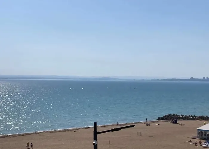 Апартамент White Home-apartament