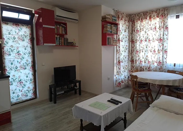 White Home-apartament *