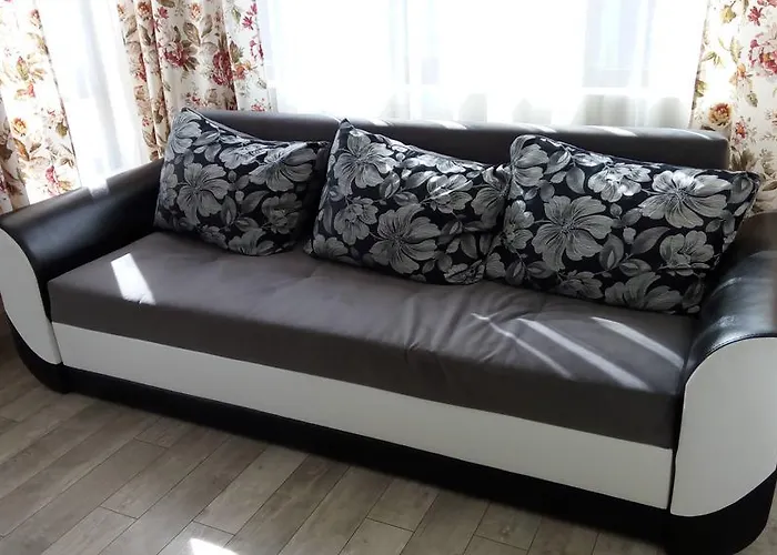 White Home-apartament Апартамент *