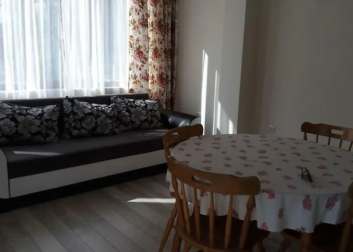 Апартамент White Home-apartament