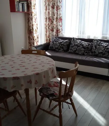 Апартамент White Home-apartament