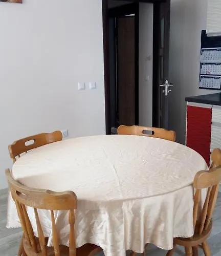 White Home-apartament Апартамент