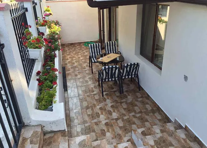 Апартамент White Home-apartament *