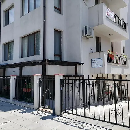 Apartmán White Home-apartament Burgas City