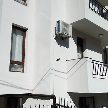 White Home-apartament Apartament *