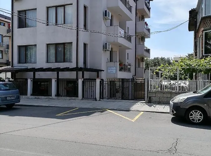 White Home-apartament *